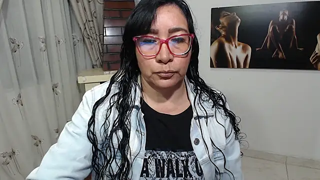 Snapshot of Grace_mature_milf chatting on 10-06-25, 10:12 Grace mature milf online show from 10-06-25, 10:12