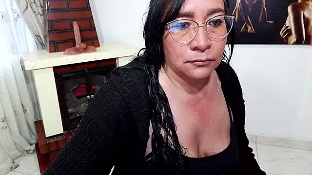 Snapshot of Grace_mature_milf chatting on 11-09-25, 11:19 Grace mature milf online show from 11-09-25, 11:19