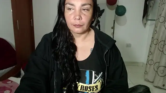 Vivian milf paint online show from 09-18-25, 03:30