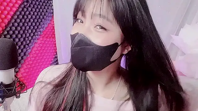 Snapshot of kemybaby chatting on 02-19-26, 06:04 kemybaby online show from 02-19-26, 06:04