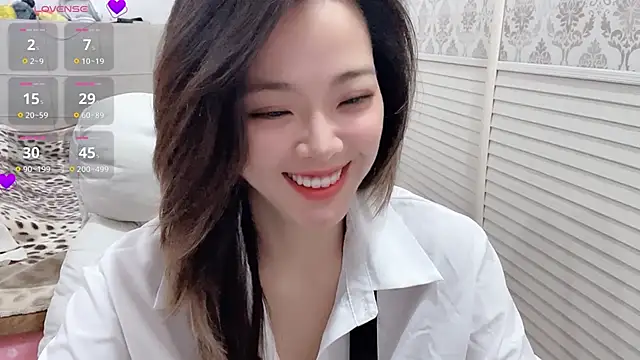 Holiland online show from 12-20-25, 01:23