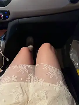 Meii-meyy online show from 10-14-25, 12:17