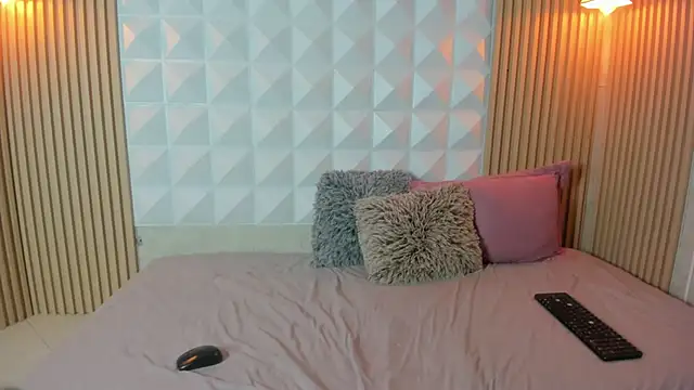 Antonella00  online show from 11-15-25, 05:38