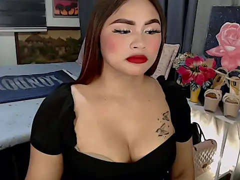 Snapshot of Candice_cummer chatting on 10-25-25, 06:13 Candice cummer online show from 10-25-25, 06:13