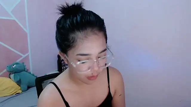 aaliyah walker online show from 11-20-25, 12:05