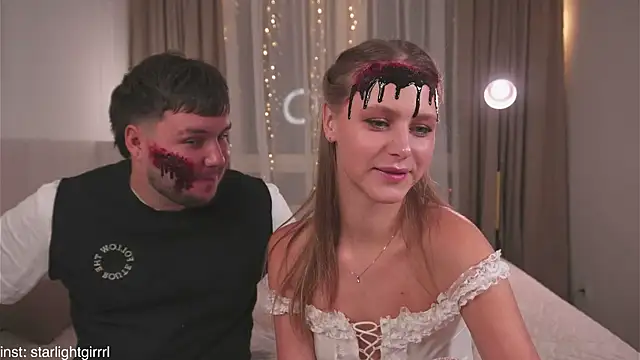 Snapshot of CupOfLovesWhisper chatting on 10-31-25, 06:42 CupOfLovesWhisper online show from 10-31-25, 06:42