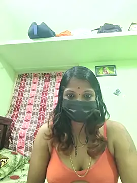 Snapshot of Tamil_Ishu chatting on 10-23-25, 11:09 Tamil Ishu online show from 10-23-25, 11:09