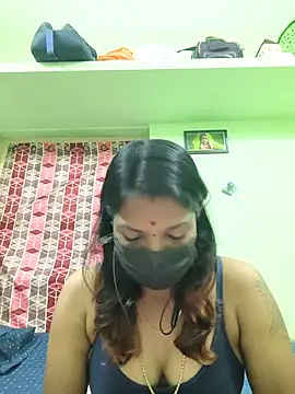 Snapshot of Tamil_Ishu chatting on 10-27-25, 07:23 Tamil Ishu online show from 10-27-25, 07:23