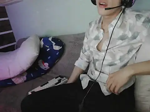 boyhigh1997 online show from 10-16-25, 05:41