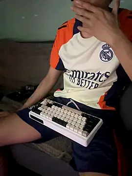 boyhigh1997 online show from 11-14-25, 07:51