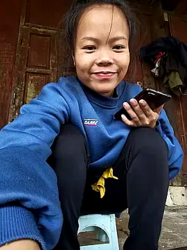 Snapshot of Rioo122 chatting on 10-31-25, 02:56 Rioo122 online show from 10-31-25, 02:56