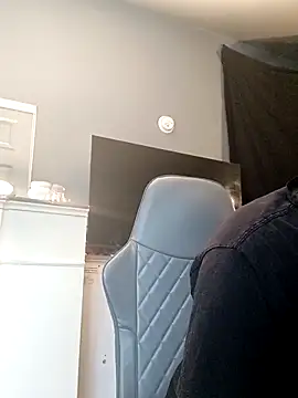 Snapshot of EbonyKing69 chatting on 11-17-25, 10:04 EbonyKing69 online show from 11-17-25, 10:04