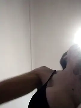 chicalunar24 online show from 09-24-25, 05:16