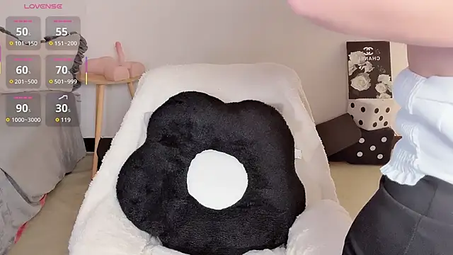 Snapshot of BoxedGyre- chatting on 03-19-26, 02:21 BoxedGyre- online show from 03-19-26, 02:21