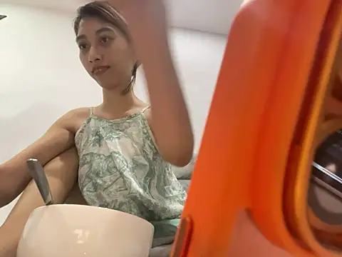 Snapshot of bimwet189 chatting on 11-07-25, 05:29 bimwet189 online show from 11-07-25, 05:29