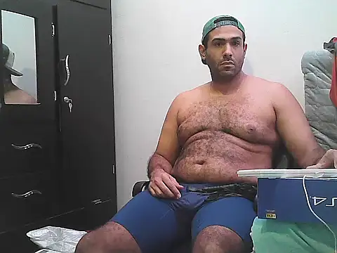 Snapshot of morenocabro10 chatting on 10-06-25, 09:45 morenocabro10 online show from 10-06-25, 09:45