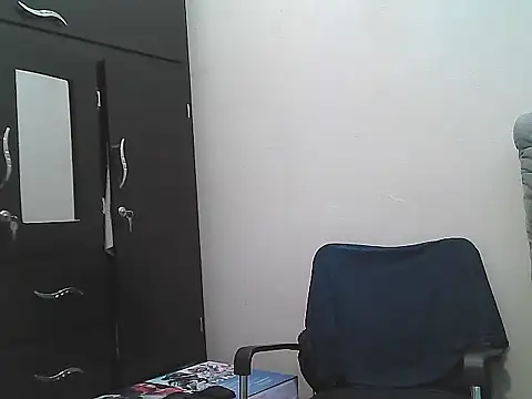 Snapshot of morenocabro10 chatting on 10-16-25, 07:04 morenocabro10 online show from 10-16-25, 07:04