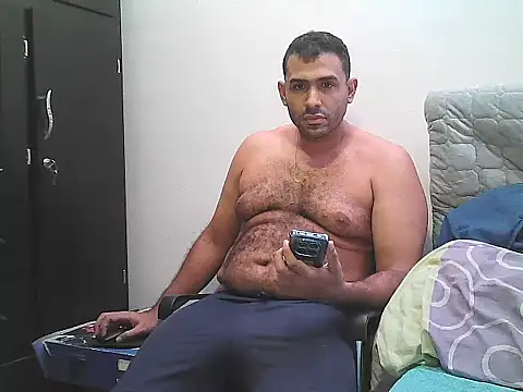 Snapshot of morenocabro10 chatting on 10-27-25, 09:41 morenocabro10 online show from 10-27-25, 09:41