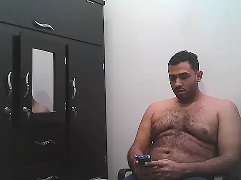 Snapshot of morenocabro10 chatting on 10-29-25, 11:50 morenocabro10 online show from 10-29-25, 11:50