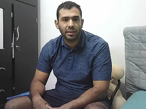 Snapshot of morenocabro10 chatting on 11-13-25, 11:14 morenocabro10 online show from 11-13-25, 11:14