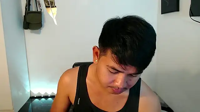 JboyGiant005 online show from 09-26-25, 02:48