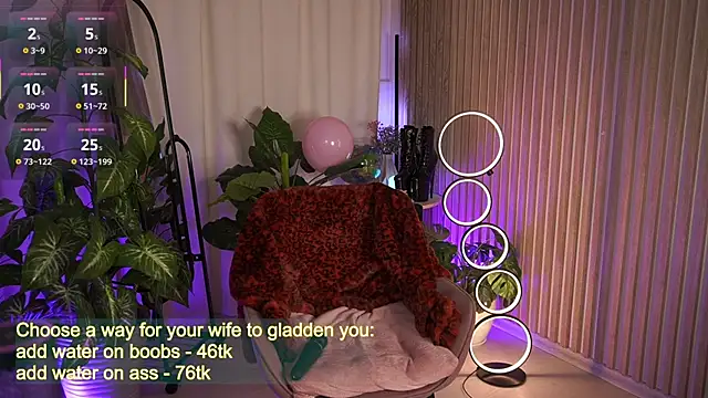 LauraWifeness online show from 10-11-25, 05:50