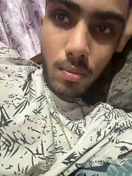 Snapshot of hoegupta chatting on 10-27-25, 08:07 hoegupta online show from 10-27-25, 08:07