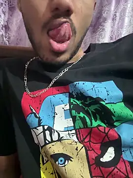 Snapshot of hoegupta chatting on 10-28-25, 08:29 hoegupta online show from 10-28-25, 08:29