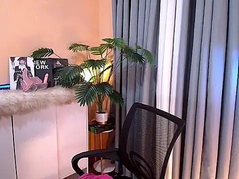 Snapshot of HOTkendraCumXxx chatting on 02-24-26, 10:13 HOTkendraCumXxx online show from 02-24-26, 10:13