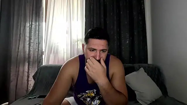 Snapshot of Gold_Alpha_Boy chatting on 10-10-25, 08:13 Gold Alpha Boy online show from 10-10-25, 08:13