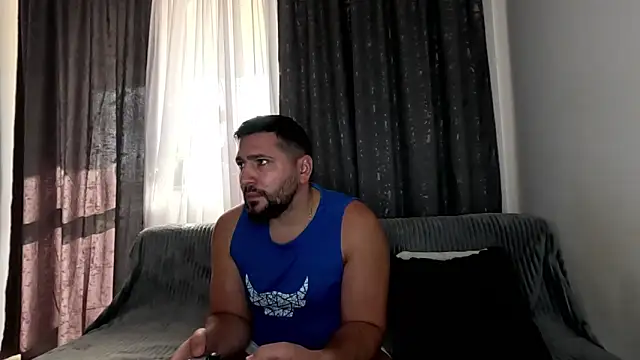 Snapshot of Gold_Alpha_Boy chatting on 10-11-25, 11:09 Gold Alpha Boy online show from 10-11-25, 11:09