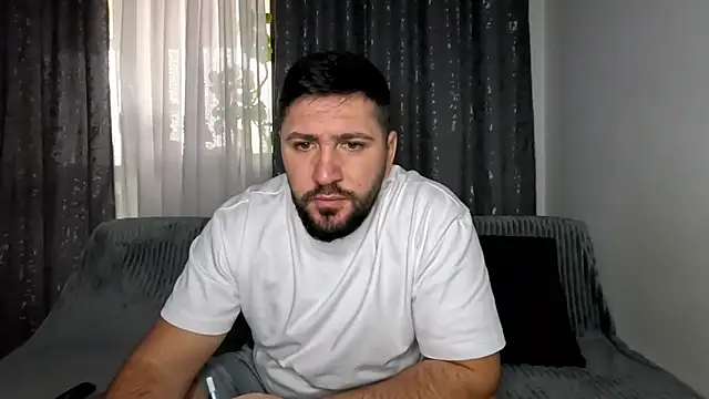 Snapshot of Gold_Alpha_Boy chatting on 11-09-25, 10:24 Gold Alpha Boy online show from 11-09-25, 10:24