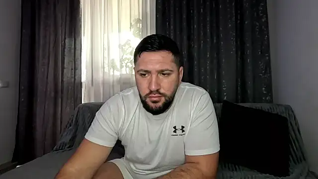 Gold Alpha Boy online show from 11-28-25, 09:12