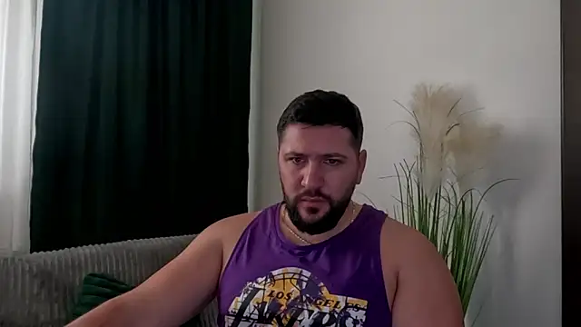 Gold Alpha Boy online show from 01-18-26, 01:04