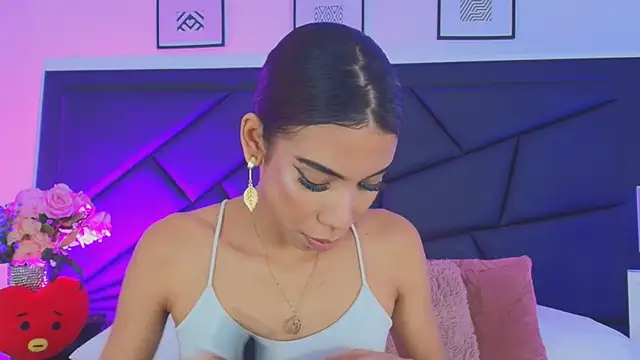 Snapshot of BellaHarper1 chatting on 11-16-25, 08:36 BellaHarper1 online show from 11-16-25, 08:36