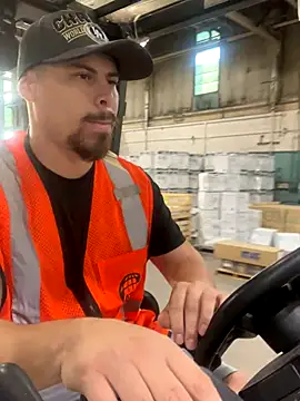 PuttieIn online show from 09-19-25, 01:01