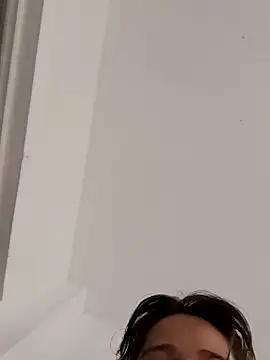 Isabella5 Brown  online show from 09-30-25, 03:17