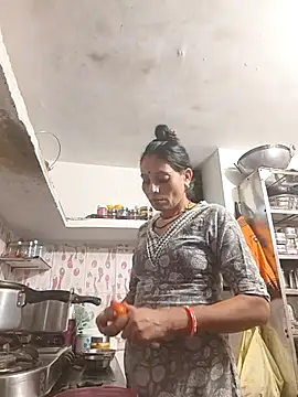 ISHANI-SINGH online show from 11-19-25, 03:45