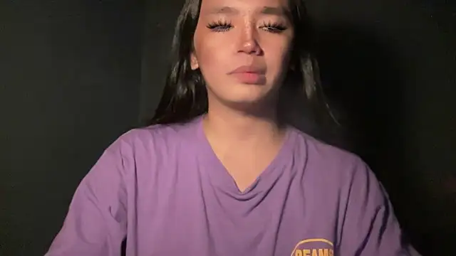 Snapshot of Claudia_Johnson chatting on 10-18-25, 05:54 Claudia Johnson online show from 10-18-25, 05:54