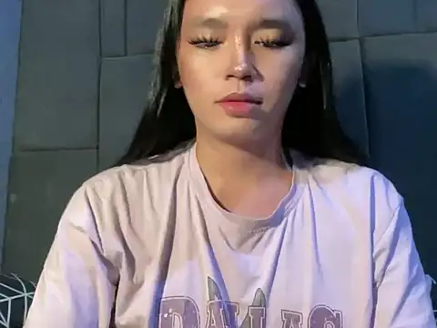 Snapshot of Claudia_Johnson chatting on 11-04-25, 06:29 Claudia Johnson online show from 11-04-25, 06:29