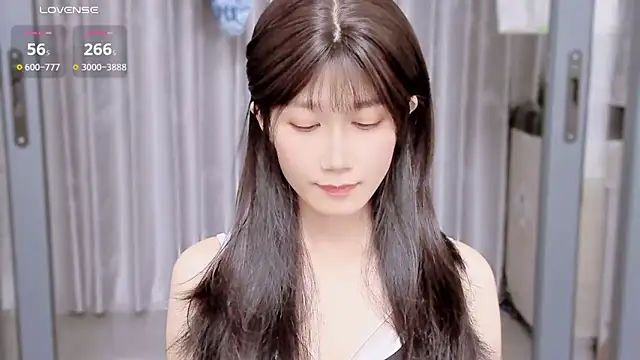 Snapshot of Rabbitlittlefool chatting on 11-17-25, 03:29 Rabbitlittlefool online show from 11-17-25, 03:29