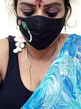 Snapshot of yoga-mithraa chatting on 11-09-25, 02:26 yoga-mithraa online show from 11-09-25, 02:26