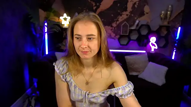 Sun Kitty  online show from 09-18-25, 06:48