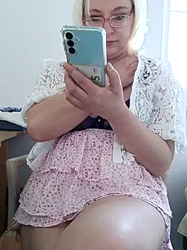 VikaKing online show from 12-15-25, 12:53