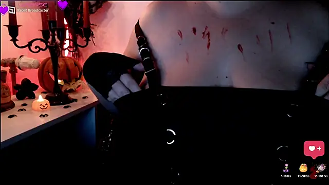 Snapshot of Curvy_Mommy chatting on 10-24-25, 08:49 Curvy Mommy online show from 10-24-25, 08:49