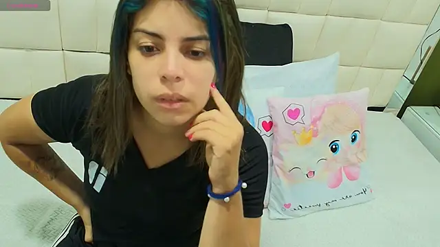 gisell gomez online show from 10-23-25, 12:04