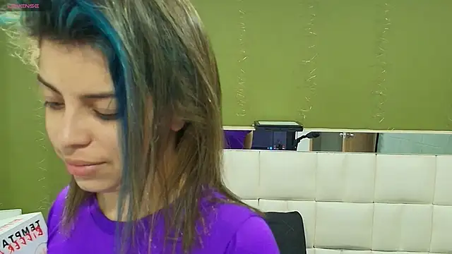 gisell gomez online show from 10-25-25, 11:40