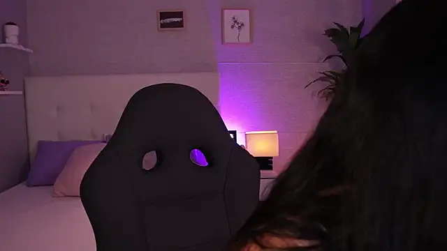 Snapshot of barbaramarmol chatting on 10-18-25, 12:39 barbaramarmol online show from 10-18-25, 12:39