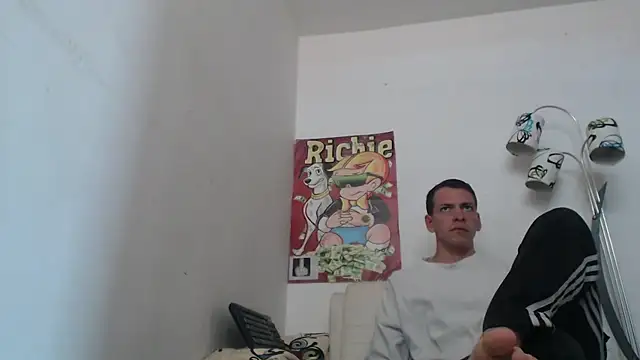 Thomasjons  online show from 12-02-25, 06:25