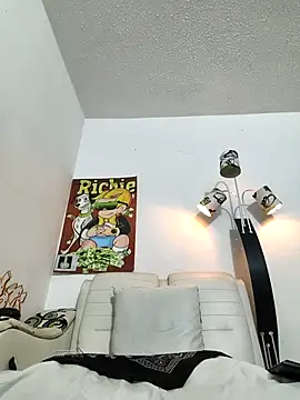 Thomasjons  online show from 02-21-26, 01:50